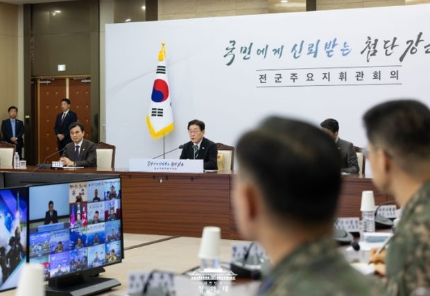 이재명 대통령 "최상의 군사 대비태세…전작권 회복 조속 추진될 것"