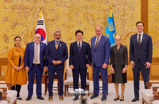 이재명 대통령, 미 하원 코리아스터디그룹 접견